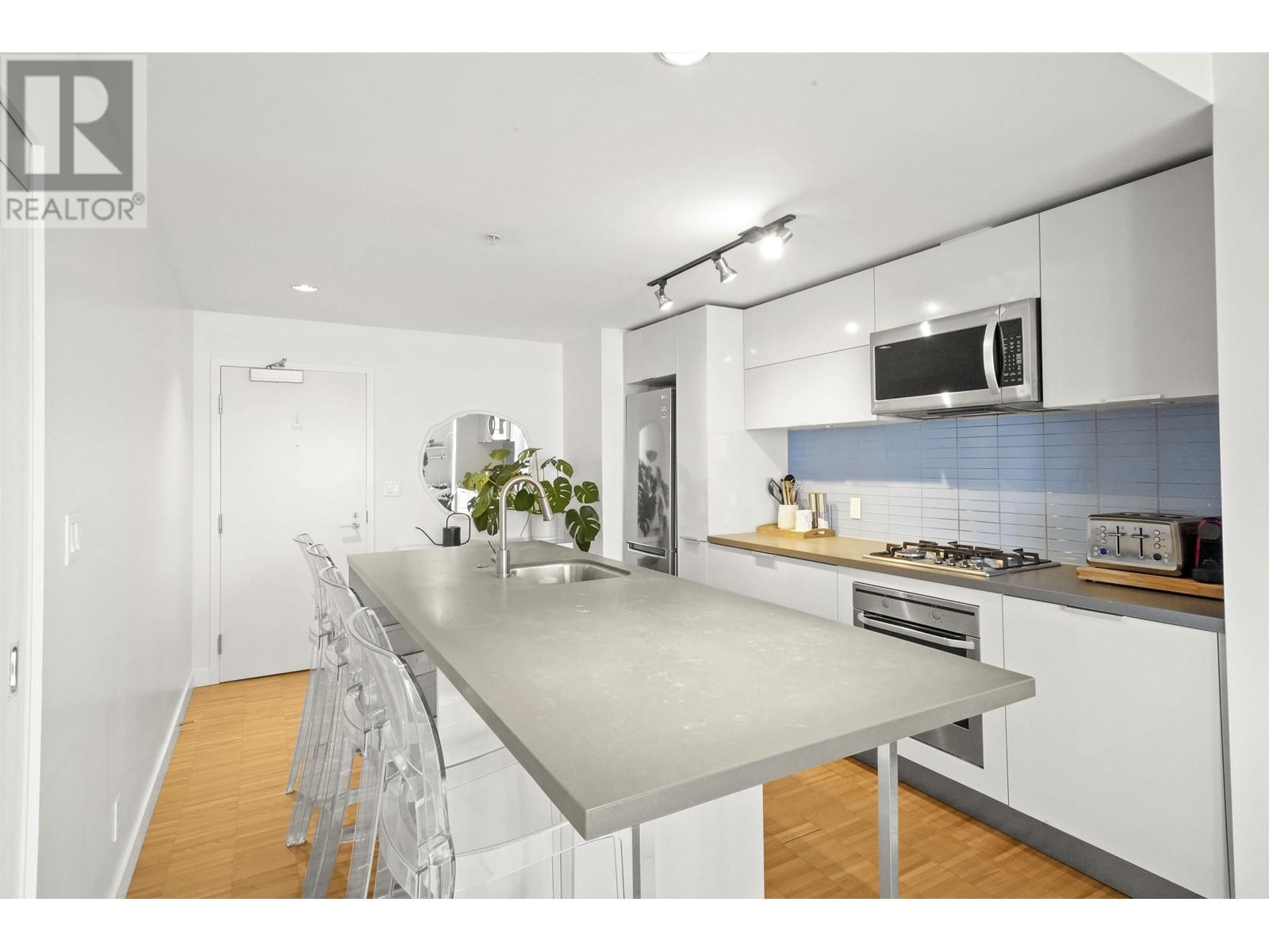 Listing Picture 3 of 19 : 1907 108 W CORDOVA STREET, Vancouver / 溫哥華 - 魯藝地產 Yvonne Lu Group - MLS Medallion Club Member