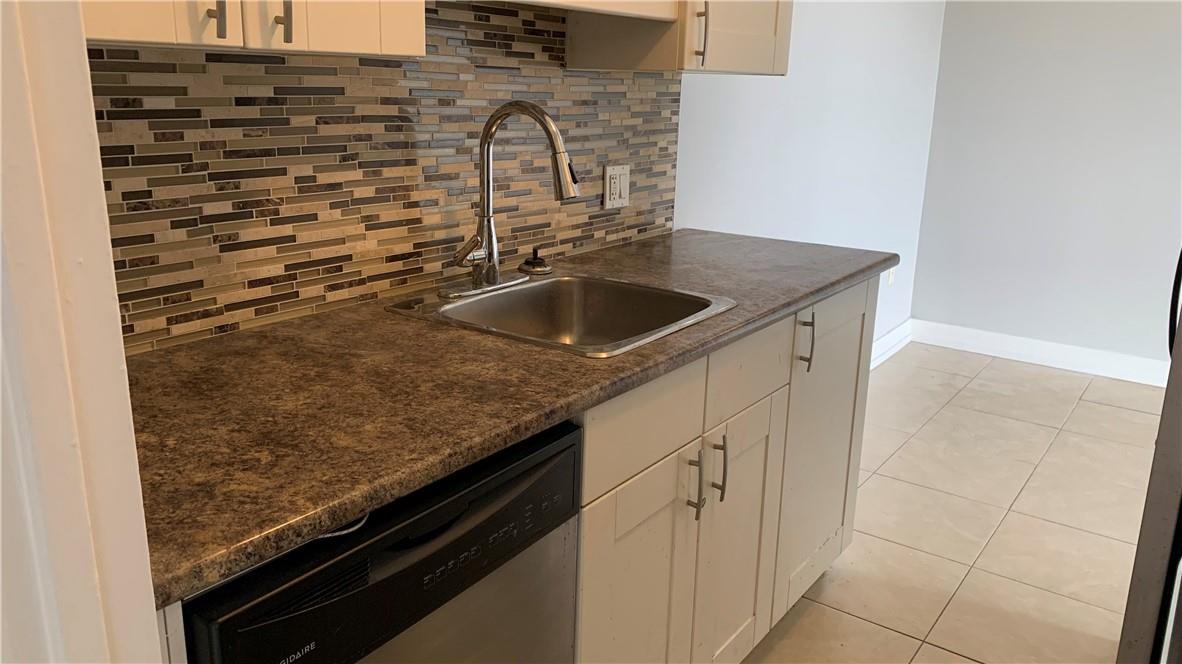 326 Hunter Street E, Unit #703, Hamilton, Ontario  L8N 1N6 - Photo 1 - H4205005