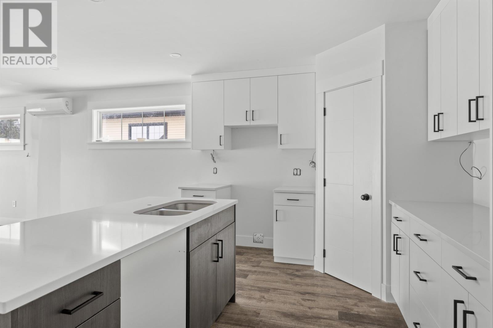 Property at 55 Alice Avenue image 4