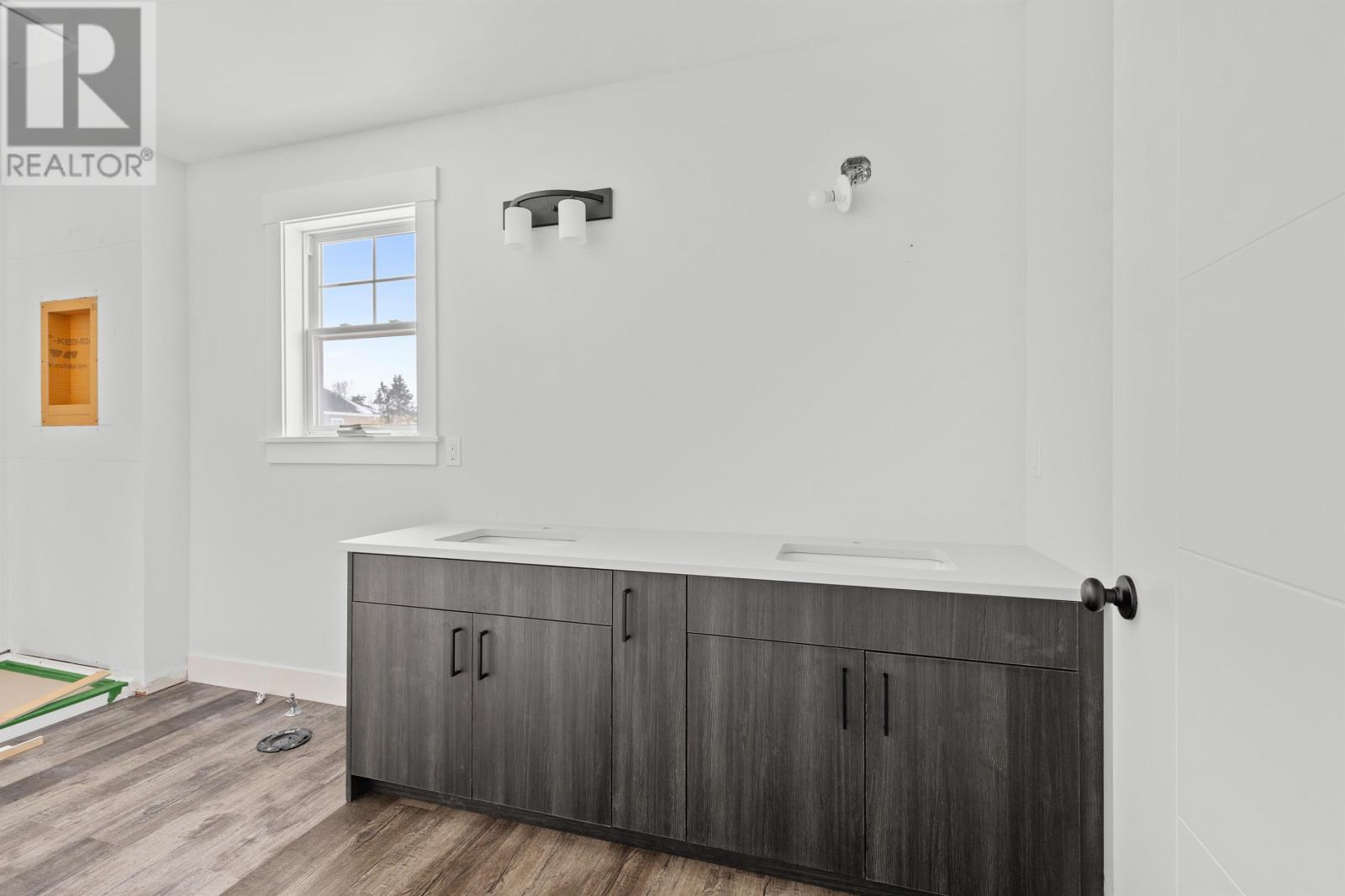 Property at 55 Alice Avenue image 5