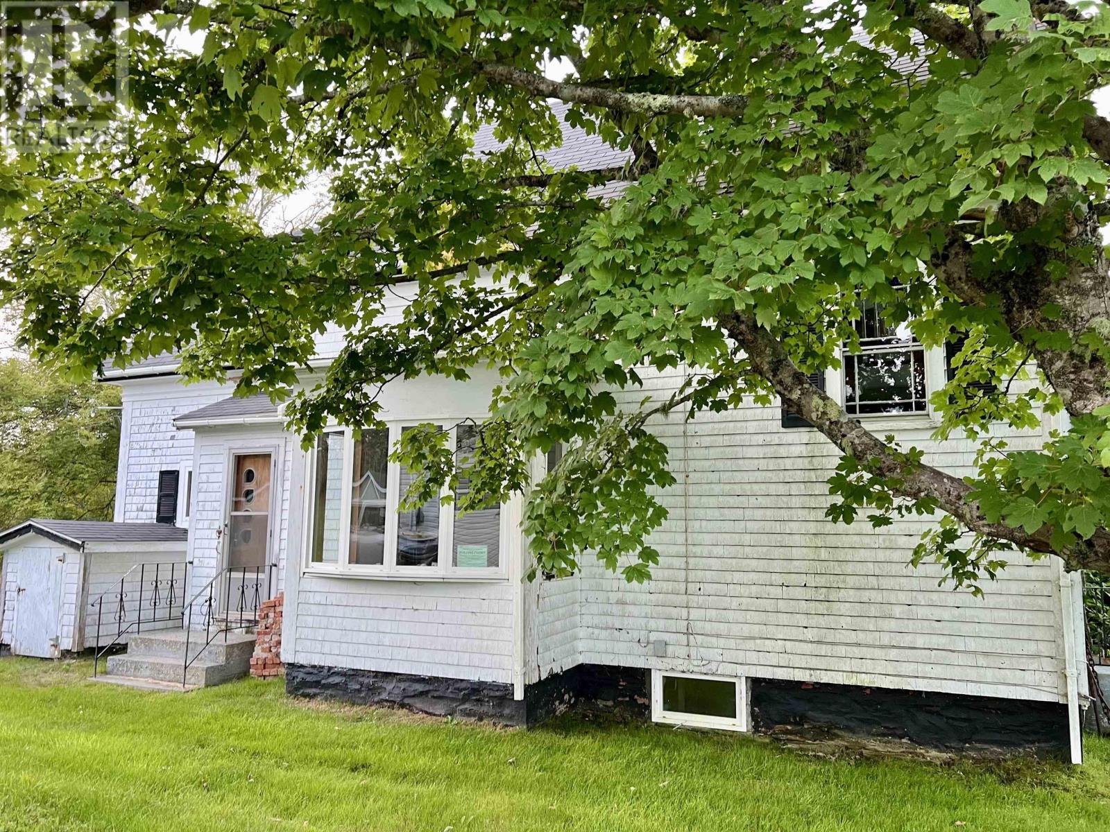 1042 Highway 335, Middle West Pubnico, Nova Scotia  B0W 2M0 - Photo 4 - 202420770