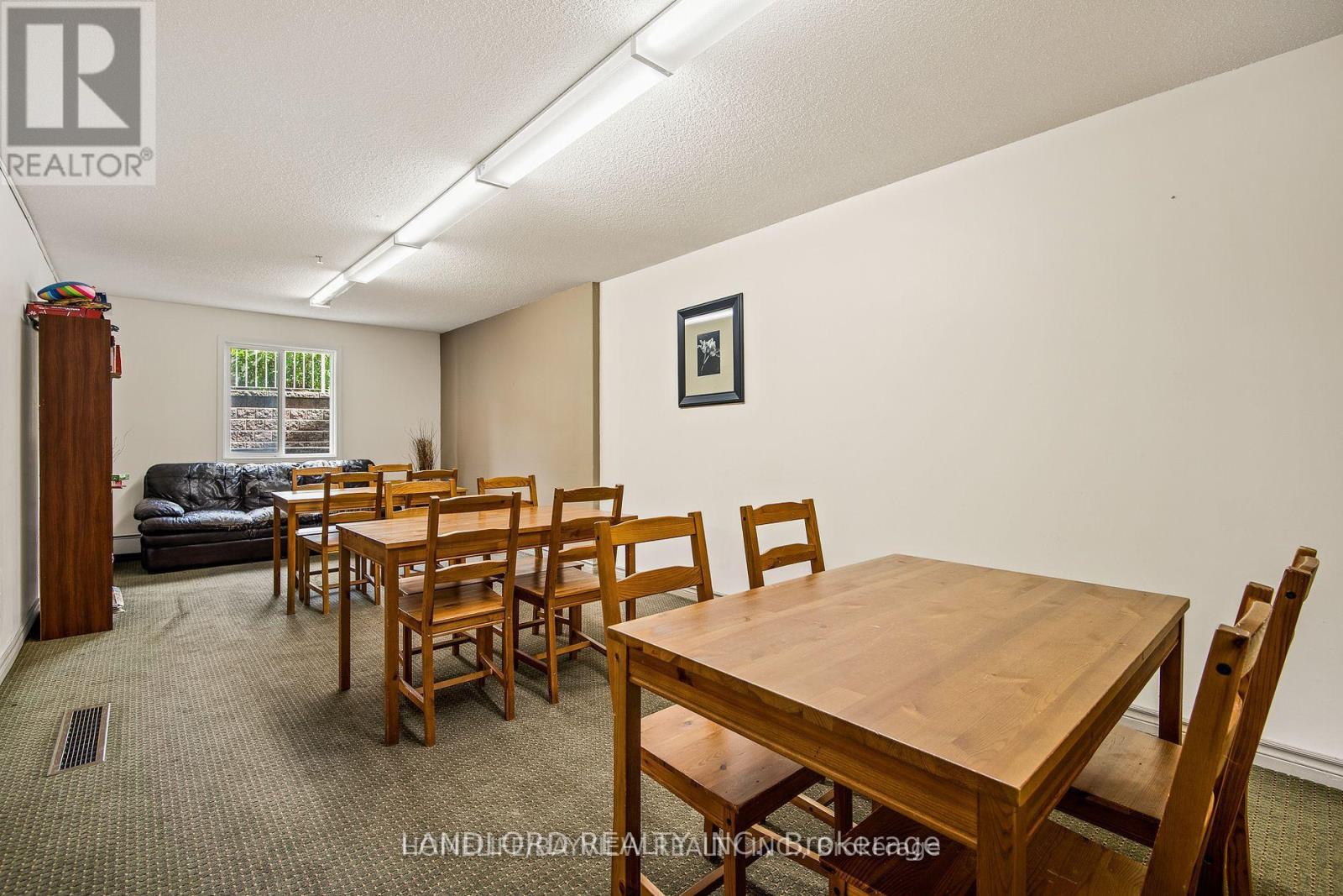 215 - 684 Warden Avenue, Toronto (Clairlea-Birchmount), Ontario  M1L 4W4 - Photo 18 - E9271200