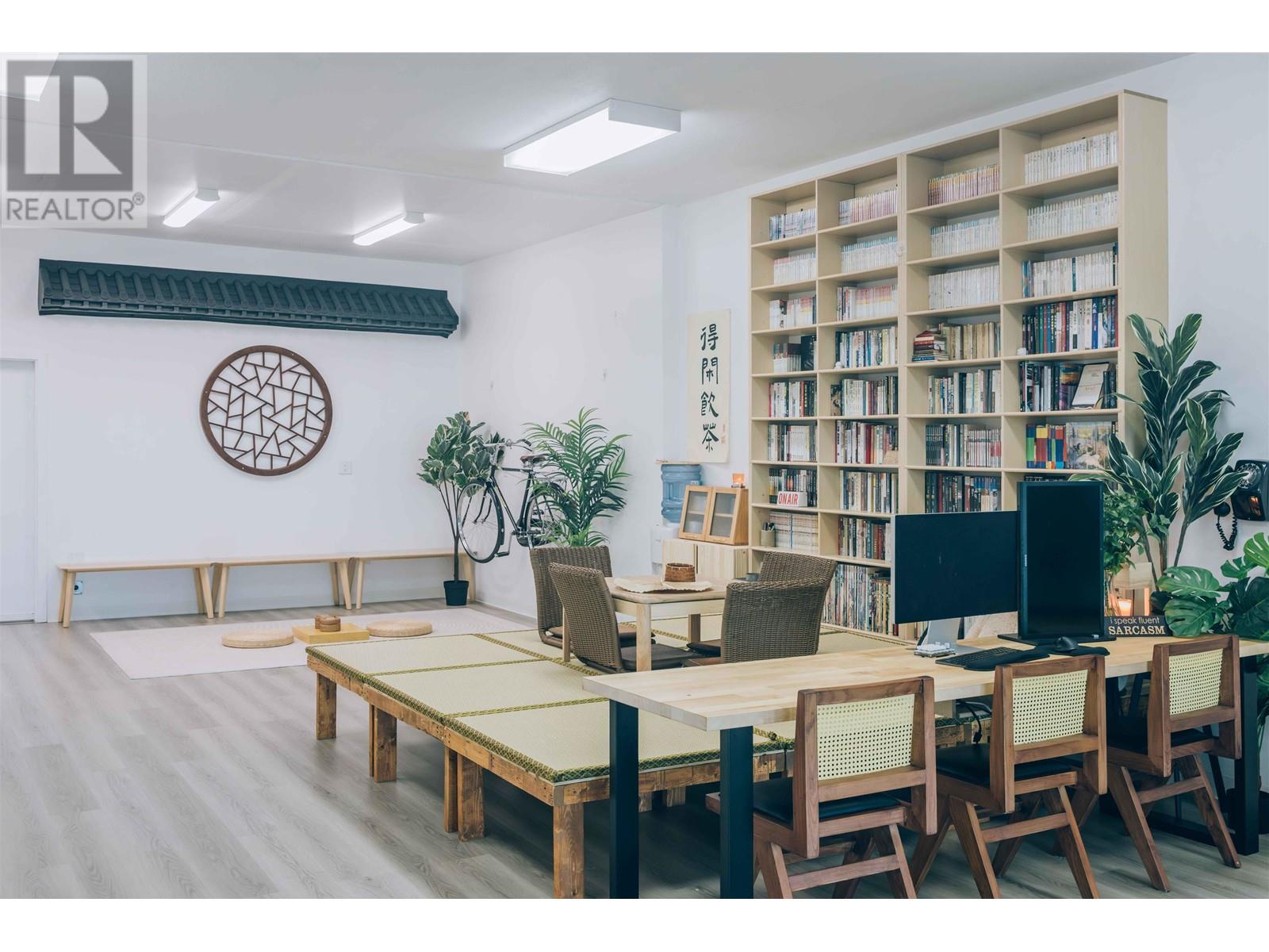Listing Picture 5 of 15 : 120 4471 NO.6 ROAD, Richmond / 烈治文 - 魯藝地產 Yvonne Lu Group - MLS Medallion Club Member