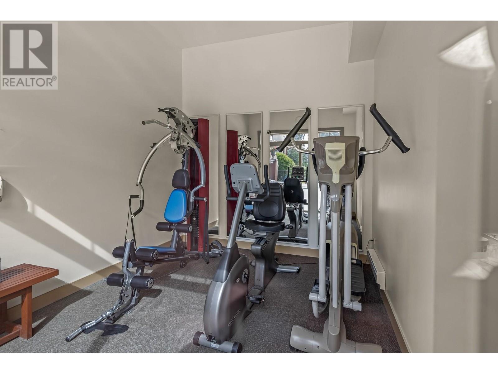 1795 Country Club Drive Unit# 102 Kelowna