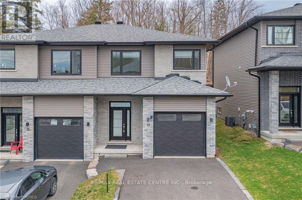 17 Cascade Lane, Huntsville, Ontario  P1H 1Y3 - Photo 3 - X9271361