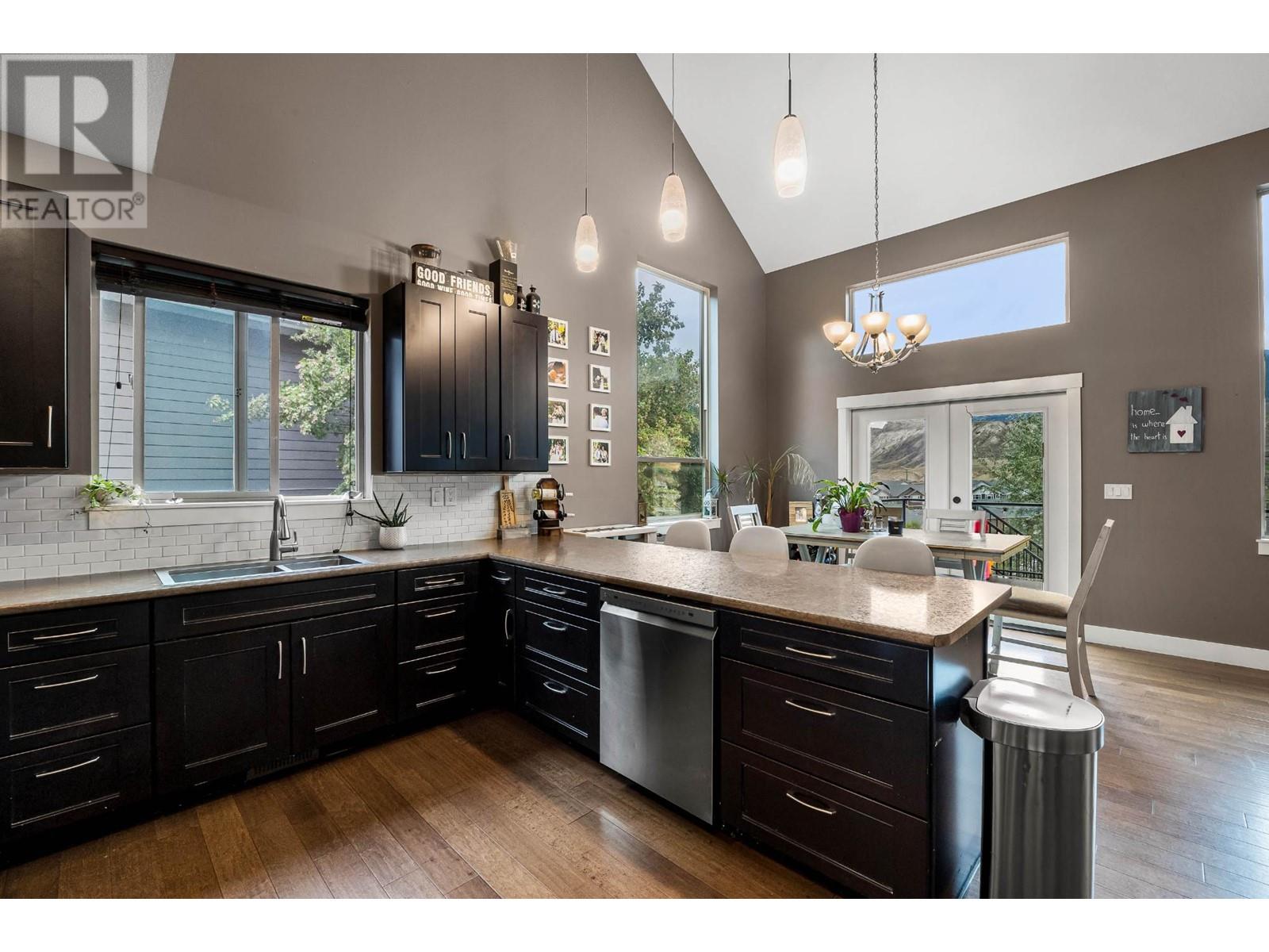 8774 Badger Drive, Kamloops, British Columbia   - Photo 15 - 180578