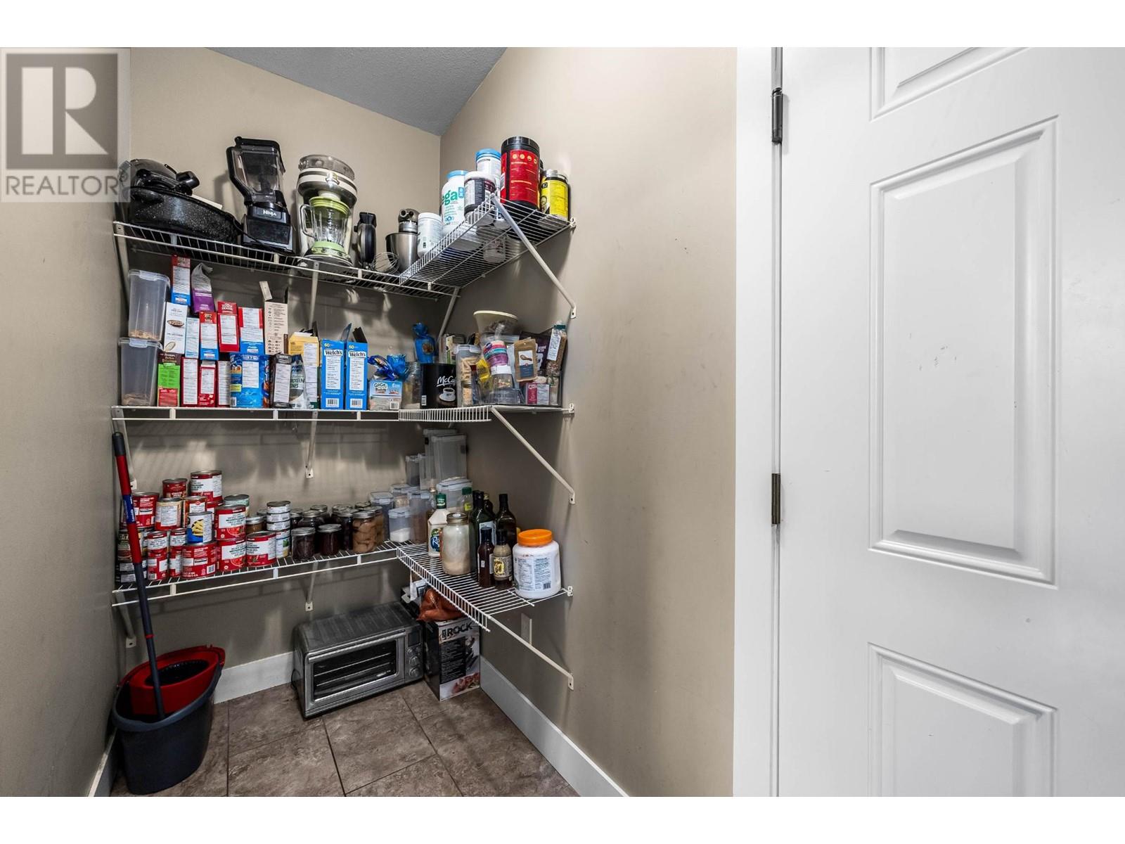 8774 Badger Drive, Kamloops, British Columbia   - Photo 19 - 180578