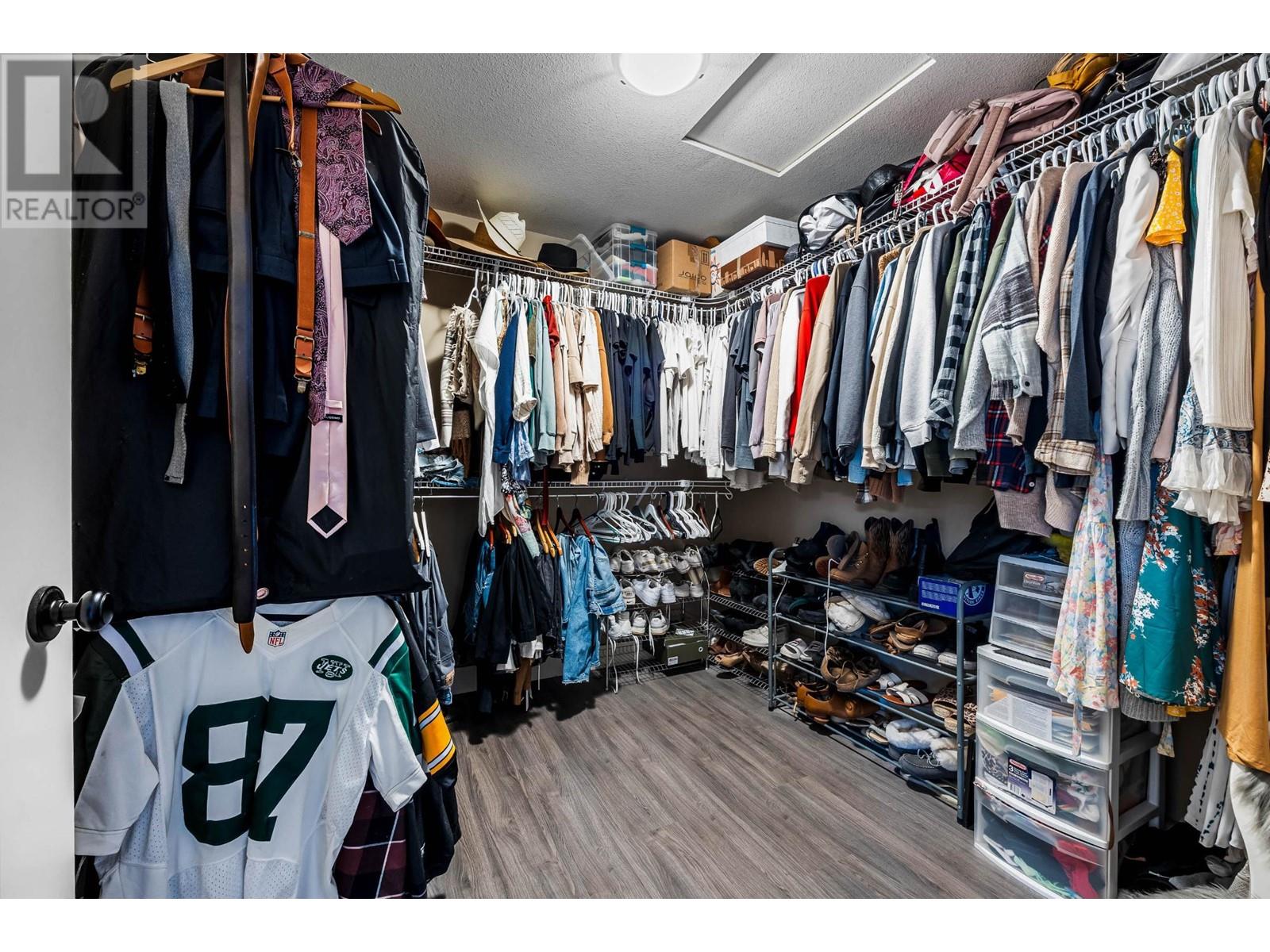 8774 Badger Drive, Kamloops, British Columbia   - Photo 23 - 180578