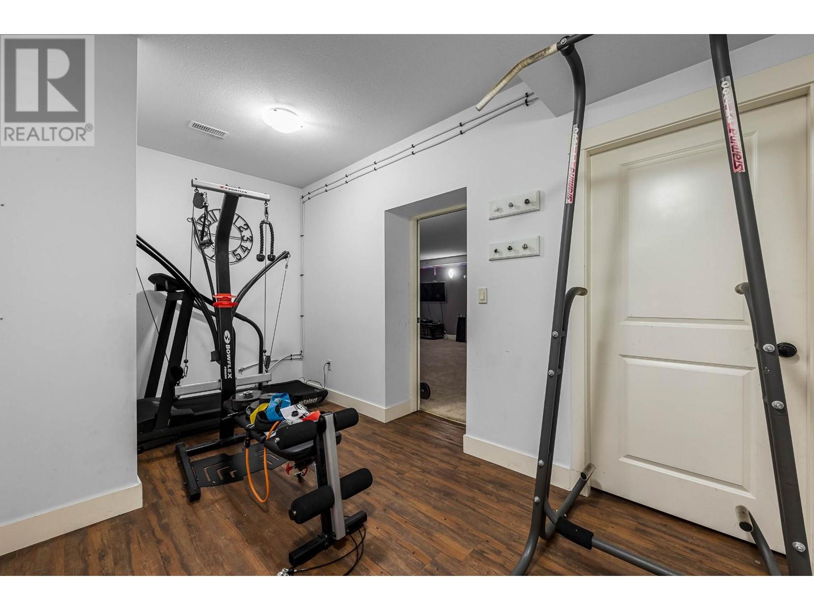 8774 Badger Drive, Kamloops, British Columbia   - Photo 37 - 180578