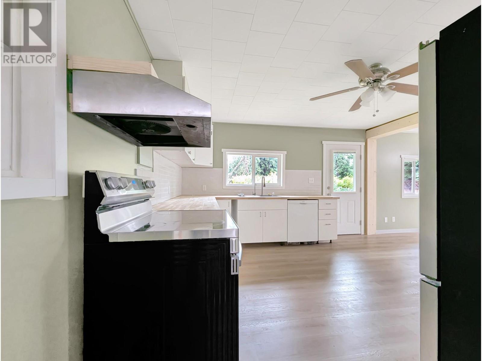 35 Lodge Drive, Clearwater, British Columbia  V0E 1N2 - Photo 11 - 180577