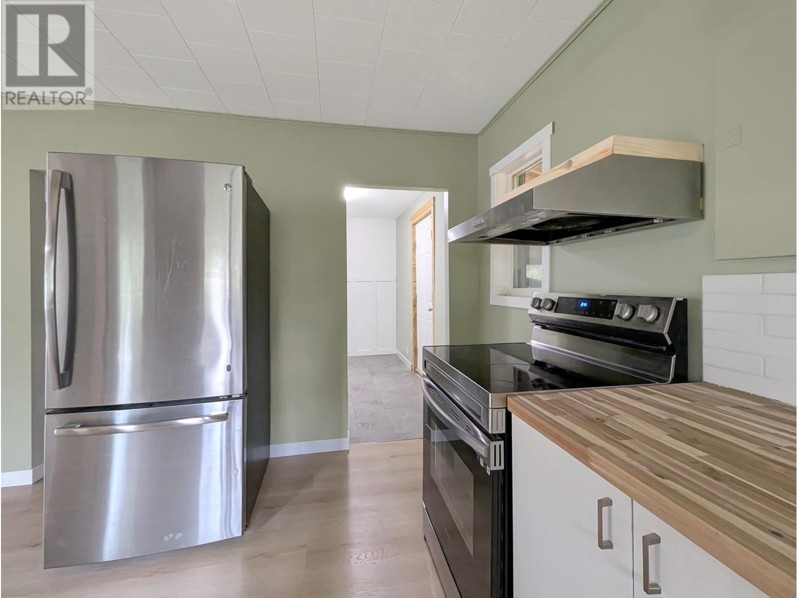 35 Lodge Drive, Clearwater, British Columbia  V0E 1N2 - Photo 12 - 180577