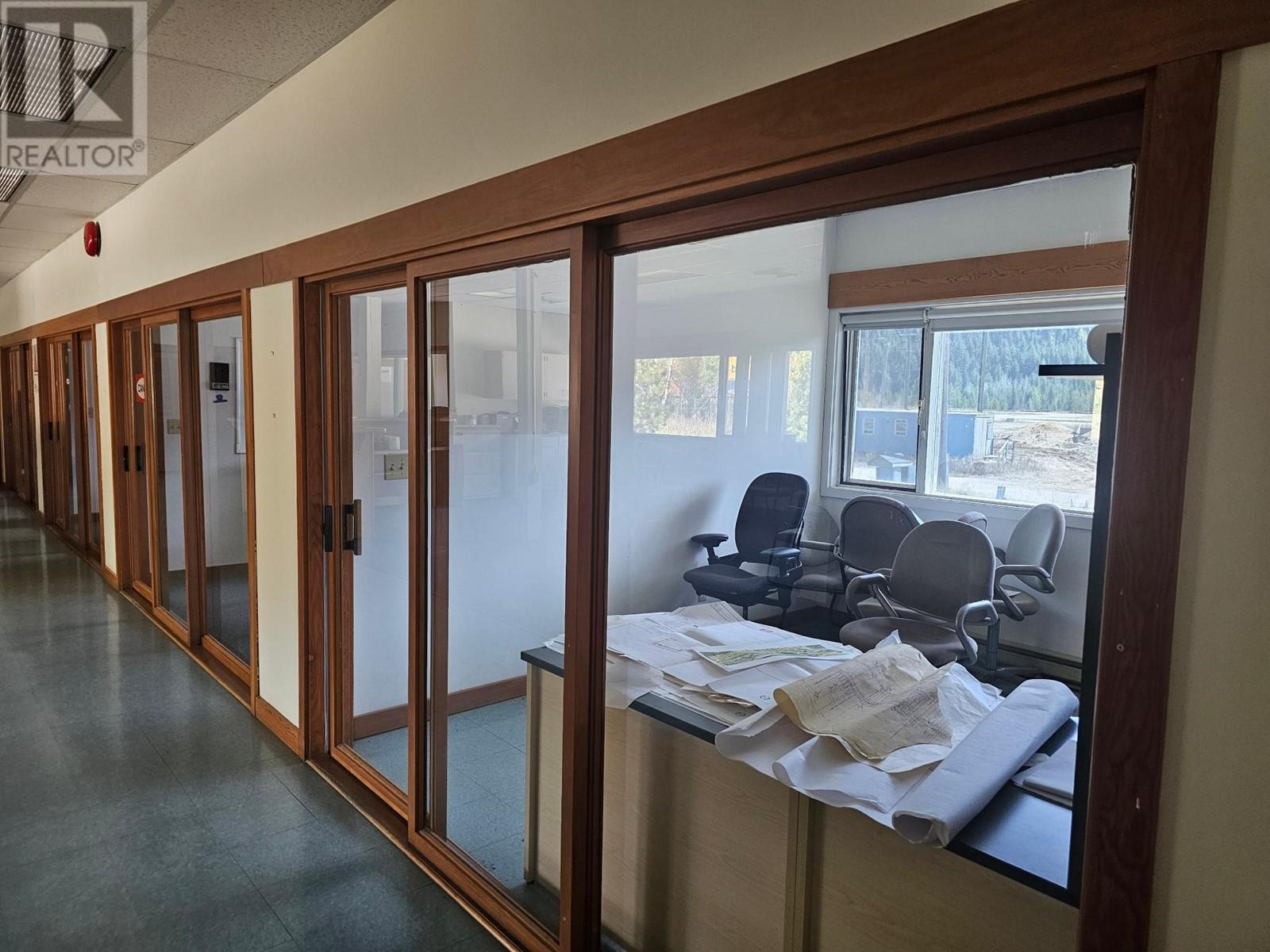 2992 Mccorvie Rd, Clearwater, British Columbia   - Photo 2 - 180583