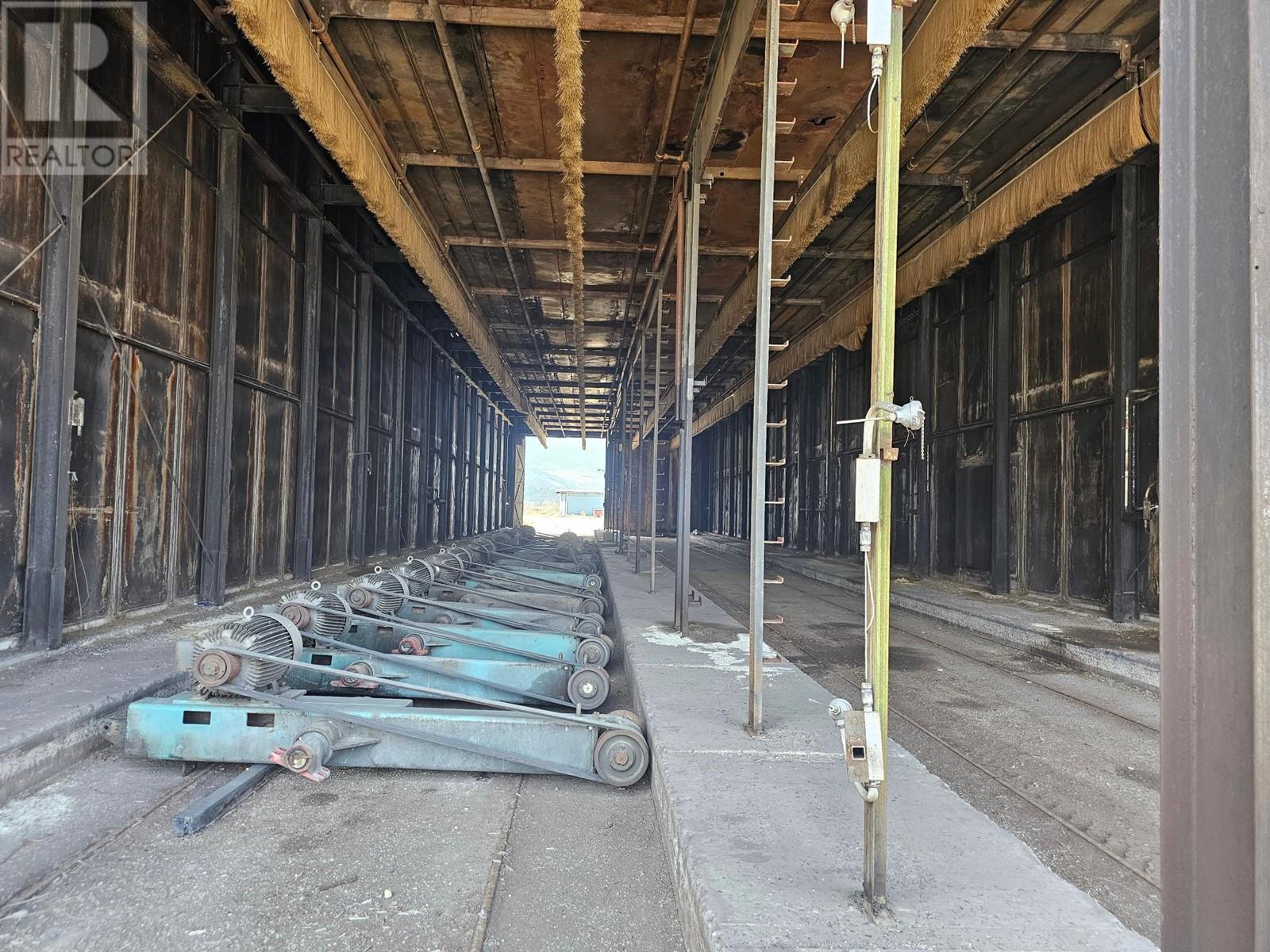 2992 Mccorvie Rd, Clearwater, British Columbia   - Photo 7 - 180583