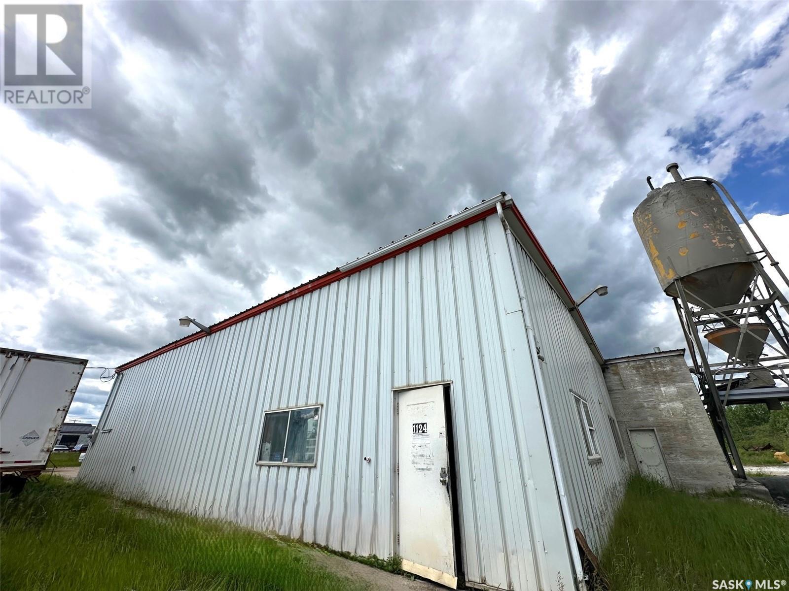 1124 Industrial Drive, Hudson Bay, Saskatchewan  S0E 0Y0 - Photo 4 - SK981854