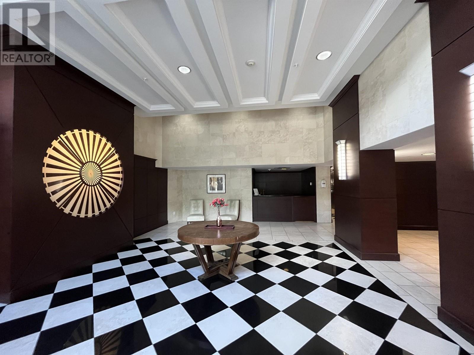 Listing Picture 3 of 17 : 2003 4250 DAWSON STREET, Burnaby / 本拿比 - 魯藝地產 Yvonne Lu Group - MLS Medallion Club Member