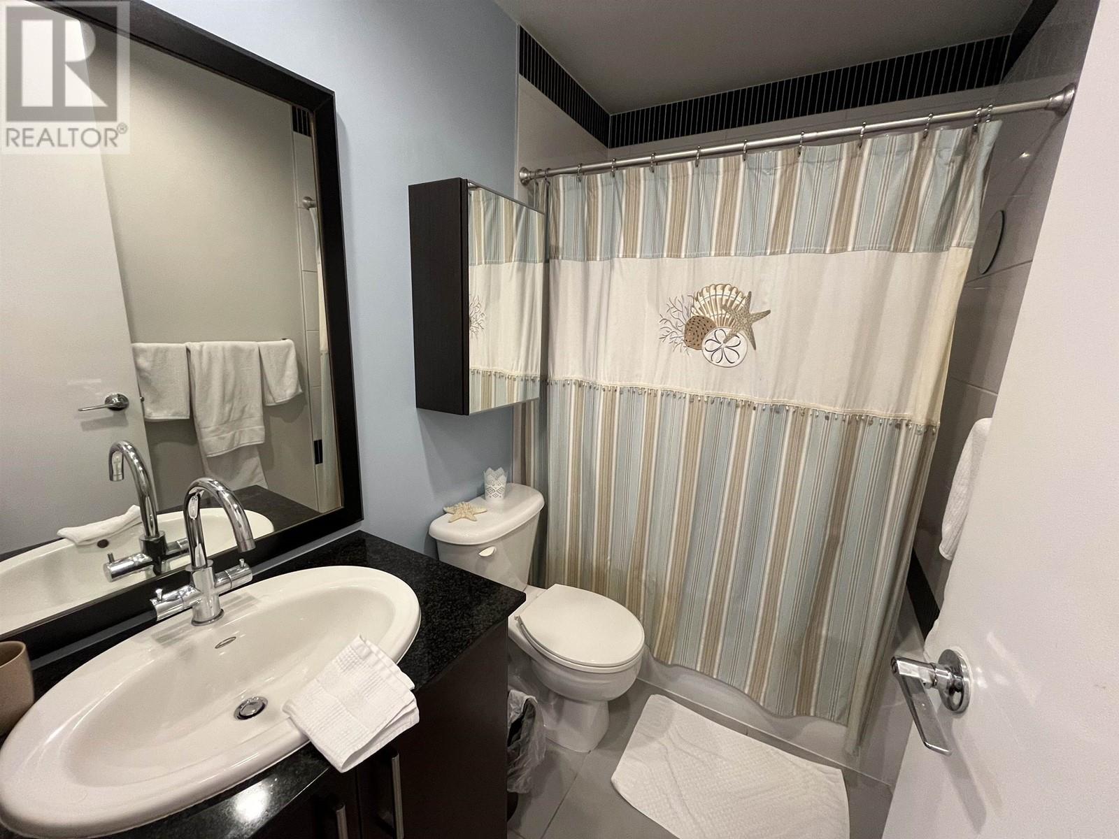 Listing Picture 12 of 17 : 2003 4250 DAWSON STREET, Burnaby / 本拿比 - 魯藝地產 Yvonne Lu Group - MLS Medallion Club Member