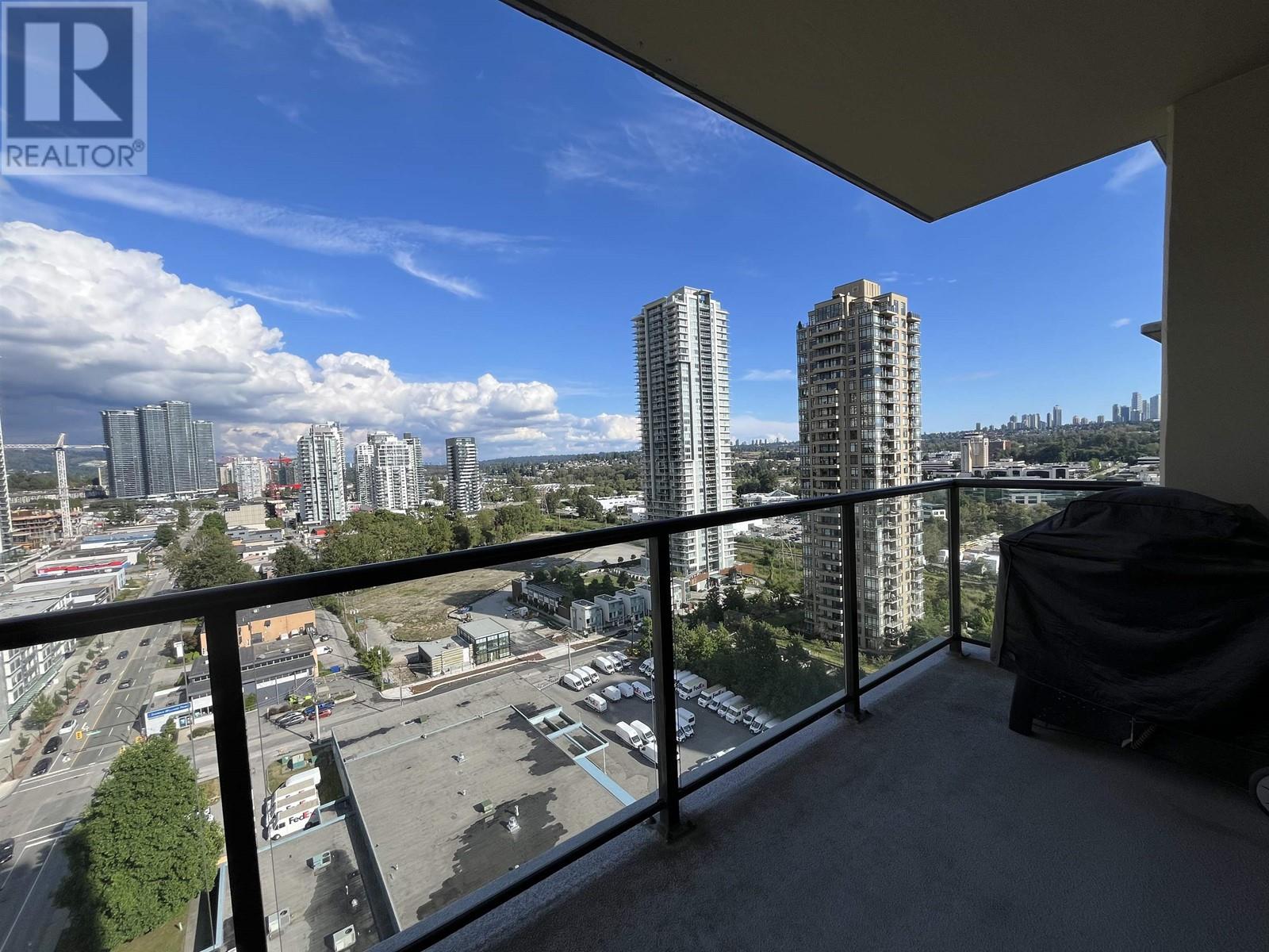 Listing Picture 16 of 17 : 2003 4250 DAWSON STREET, Burnaby / 本拿比 - 魯藝地產 Yvonne Lu Group - MLS Medallion Club Member