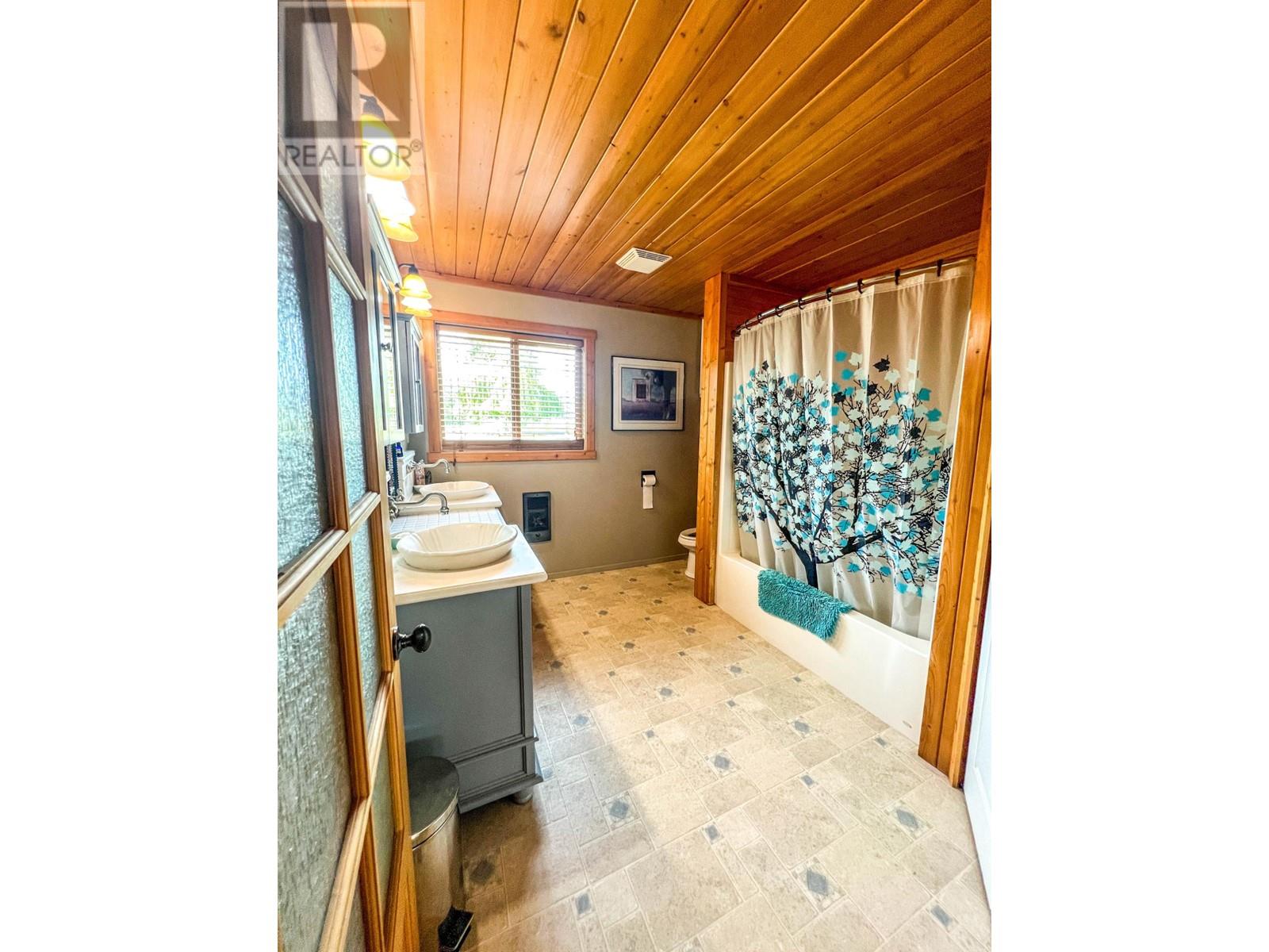 2173 Tomkinson Rd, Merritt, British Columbia  V1K 1N7 - Photo 8 - 180586