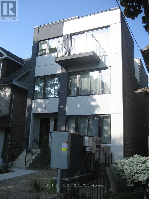 12 Batavia Avenue, Toronto, Ontario  M6N 4A2 - Photo 2 - W9271695