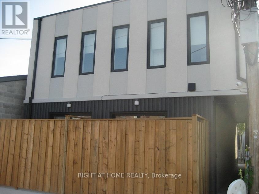12 Batavia Avenue, Toronto, Ontario  M6N 4A2 - Photo 4 - W9271695