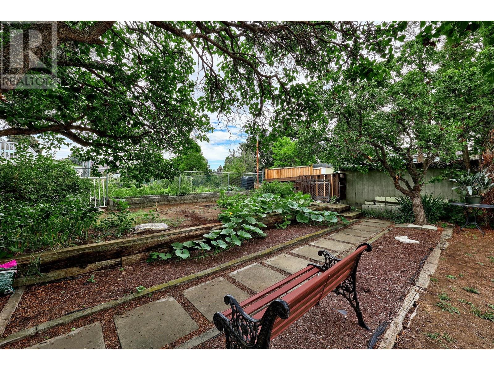 525 Blanche Street, Kamloops, British Columbia   - Photo 30 - 180587