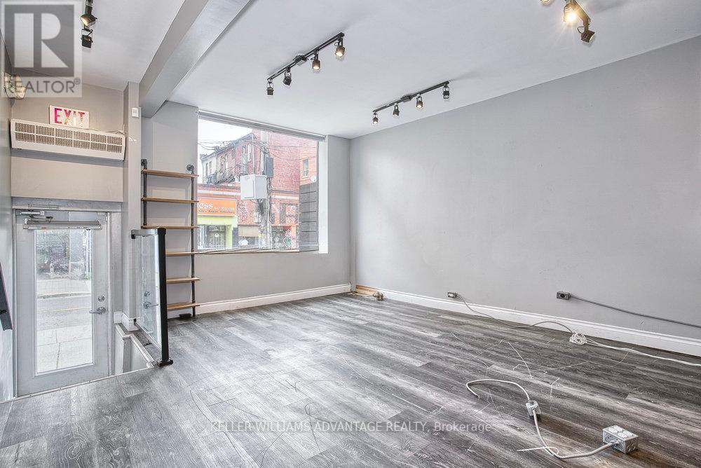 Main - 147 Baldwin Street, Toronto (Kensington-Chinatown), Ontario  M5T 1L9 - Photo 10 - C9271753