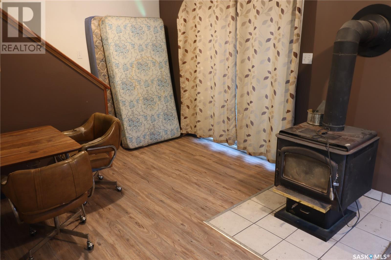 Property at 412 3rd AVENUE image 5
