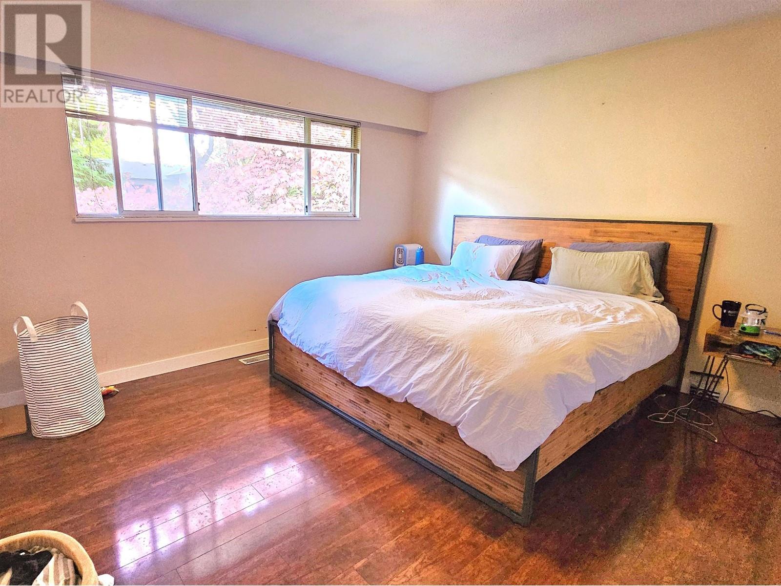 Listing Picture 7 of 19 : 5685 FOREST STREET, Burnaby / 本拿比 - 魯藝地產 Yvonne Lu Group - MLS Medallion Club Member