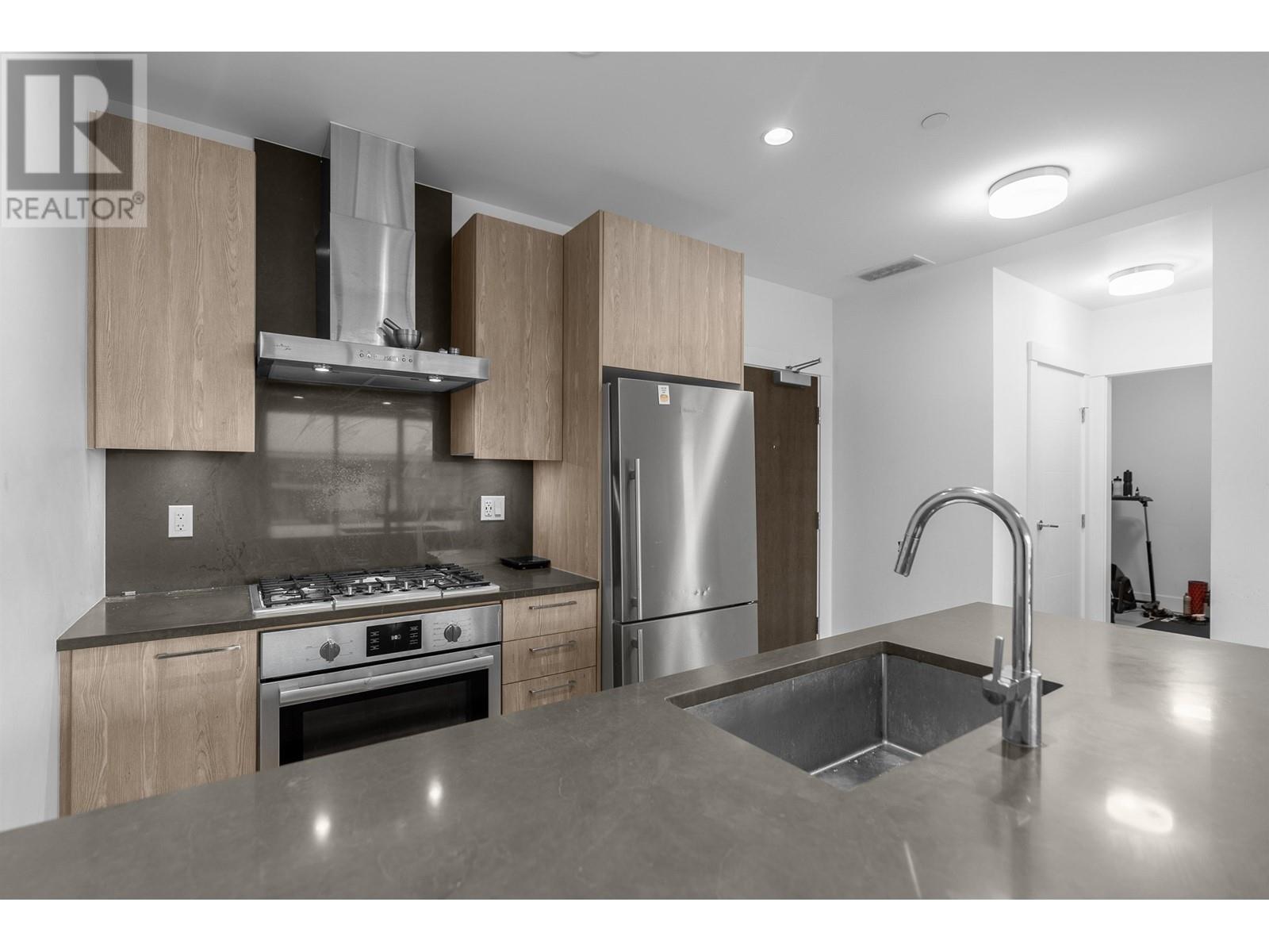 Listing Picture 29 of 40 : 911 10780 NO. 5 ROAD, Richmond / 烈治文 - 魯藝地產 Yvonne Lu Group - MLS Medallion Club Member