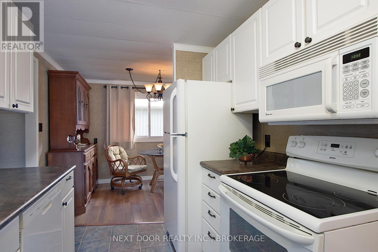 199 Pebble Beach Parkway, South Huron, Ontario  N0M 1T0 - Photo 15 - X9271805