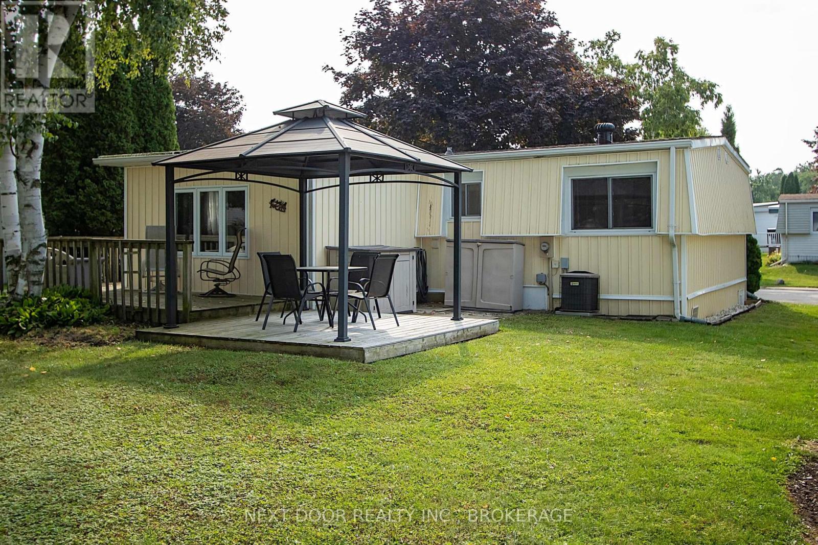 199 Pebble Beach Parkway, South Huron, Ontario  N0M 1T0 - Photo 29 - X9271805