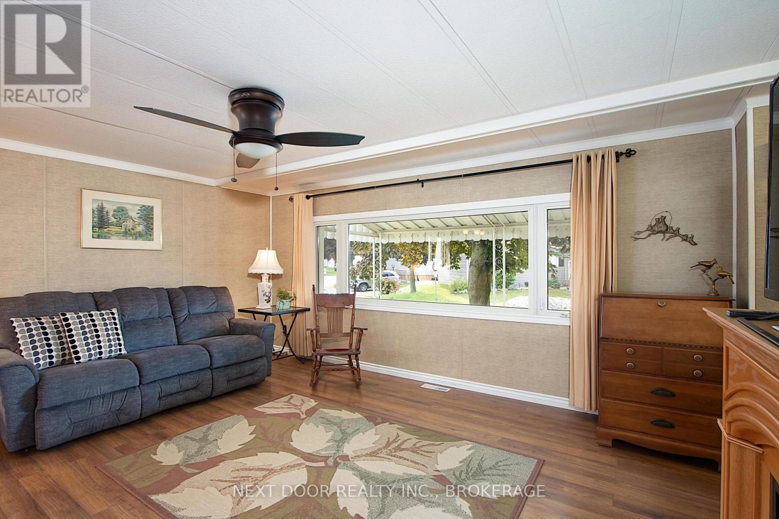 199 Pebble Beach Parkway, South Huron, Ontario  N0M 1T0 - Photo 8 - X9271805