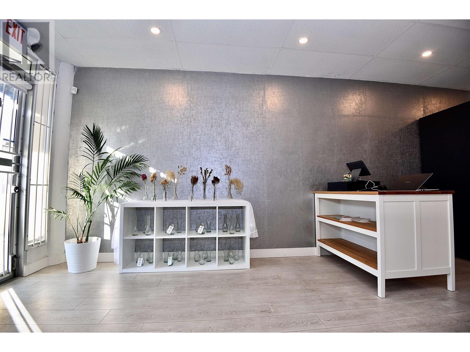 5538 Joyce Street, Vancouver, British Columbia  V5R 4H6 - Photo 4 - C8061644