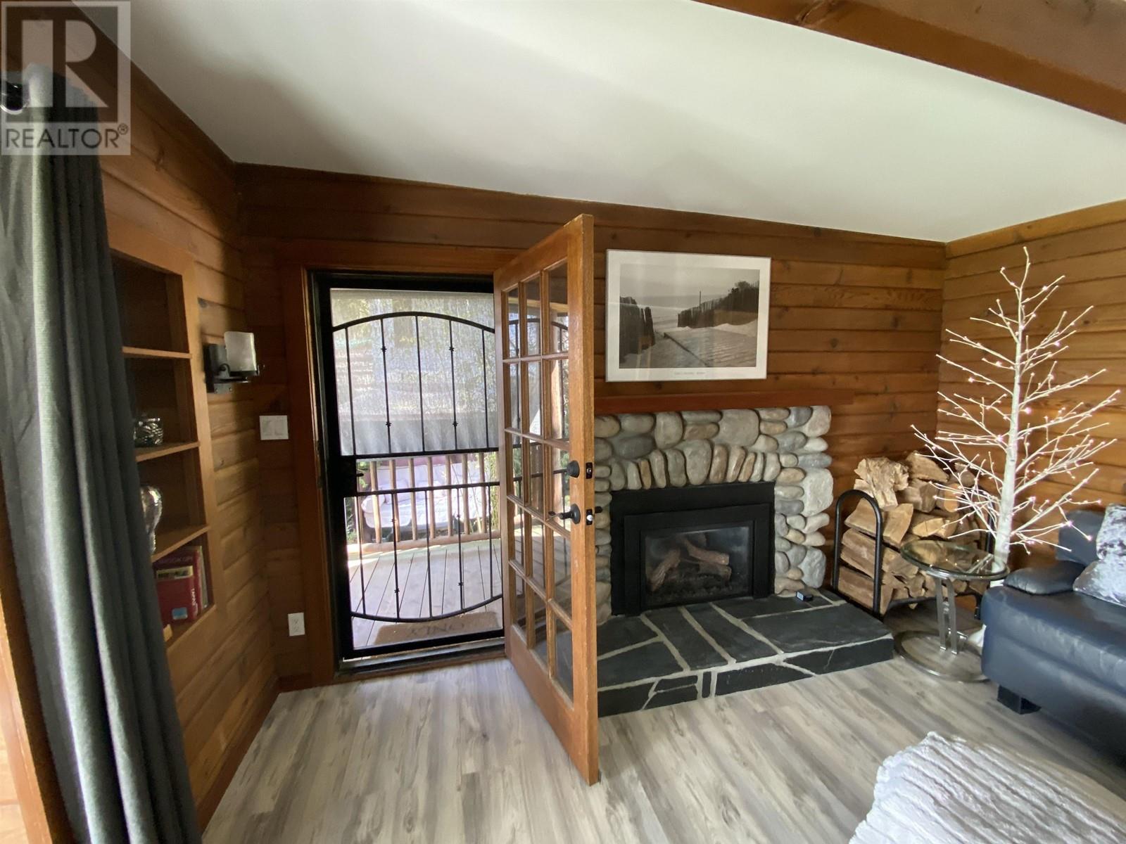 4479 Stalashen Drive, Sechelt, British Columbia  V7Z 0B3 - Photo 13 - R2890249