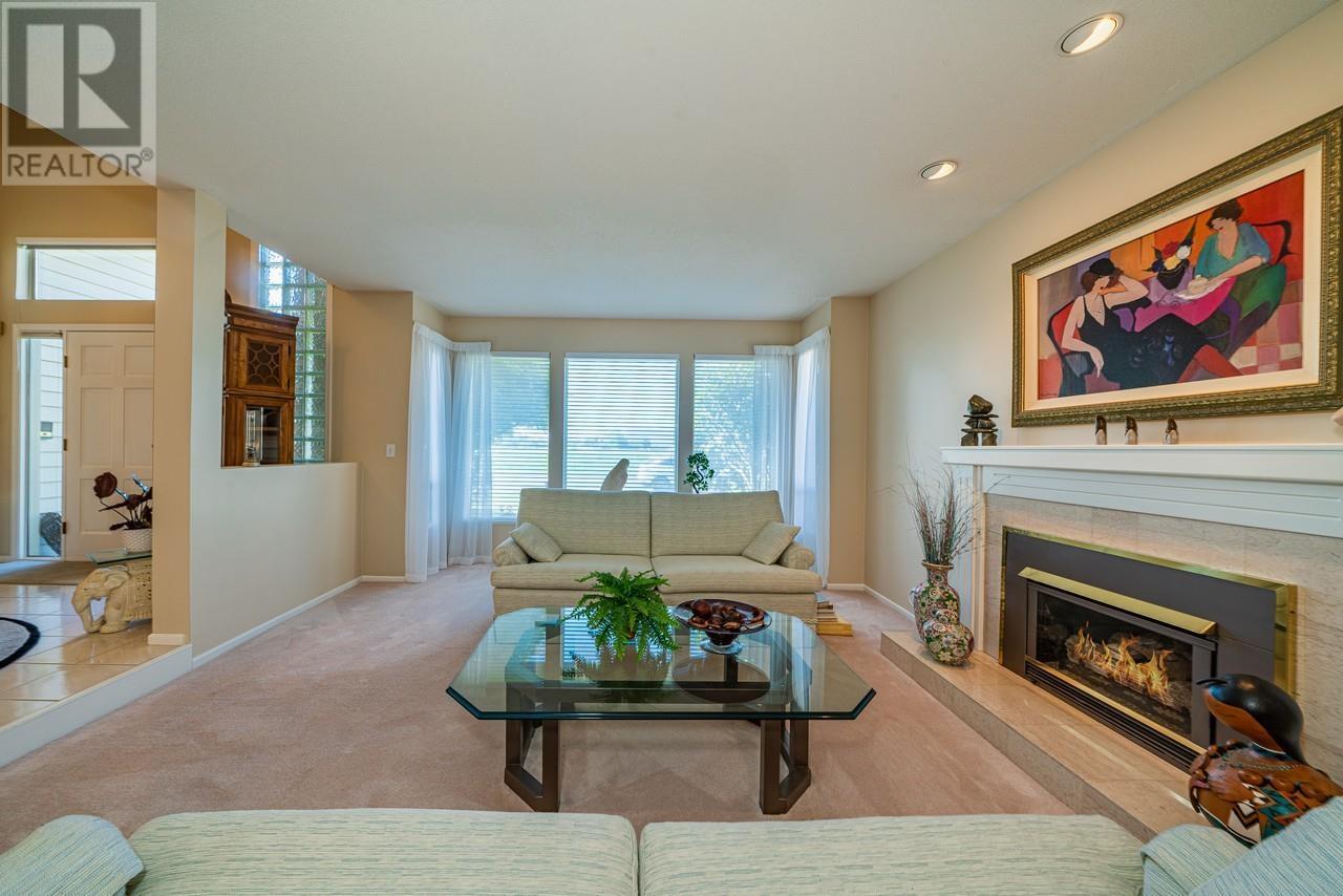 Listing Picture 6 of 30 : 3540 RIVER ROAD, Richmond / 烈治文 - 魯藝地產 Yvonne Lu Group - MLS Medallion Club Member