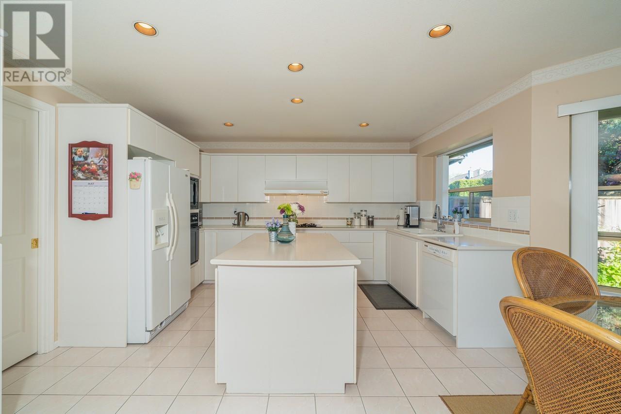 Listing Picture 14 of 30 : 3540 RIVER ROAD, Richmond / 烈治文 - 魯藝地產 Yvonne Lu Group - MLS Medallion Club Member