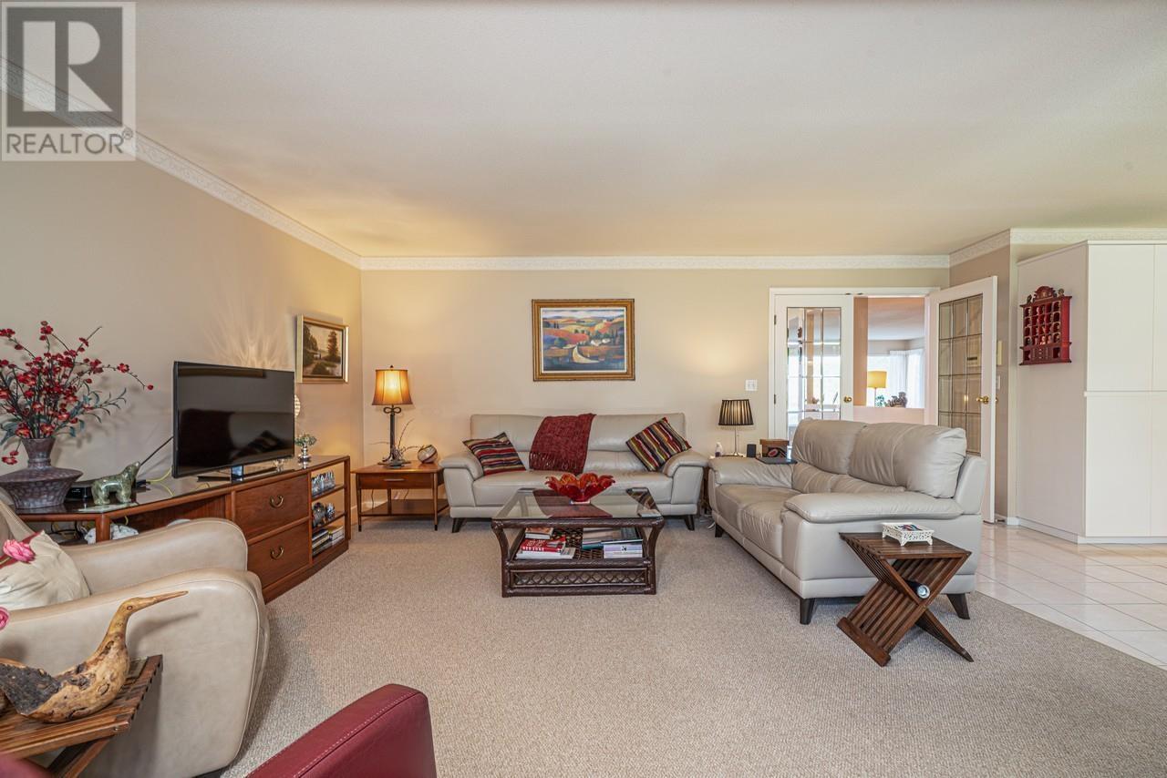 Listing Picture 10 of 30 : 3540 RIVER ROAD, Richmond / 烈治文 - 魯藝地產 Yvonne Lu Group - MLS Medallion Club Member