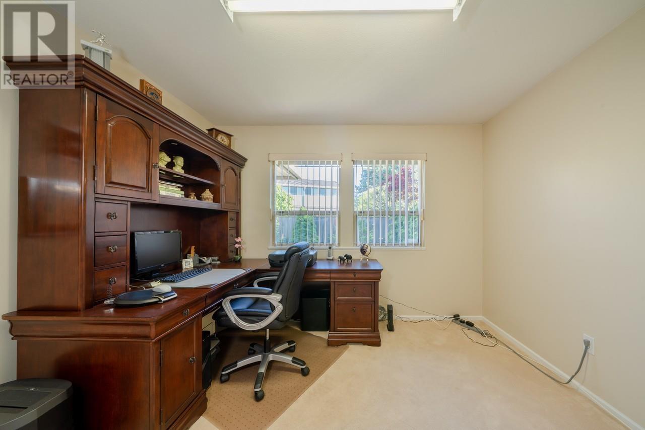 Listing Picture 26 of 30 : 3540 RIVER ROAD, Richmond / 烈治文 - 魯藝地產 Yvonne Lu Group - MLS Medallion Club Member