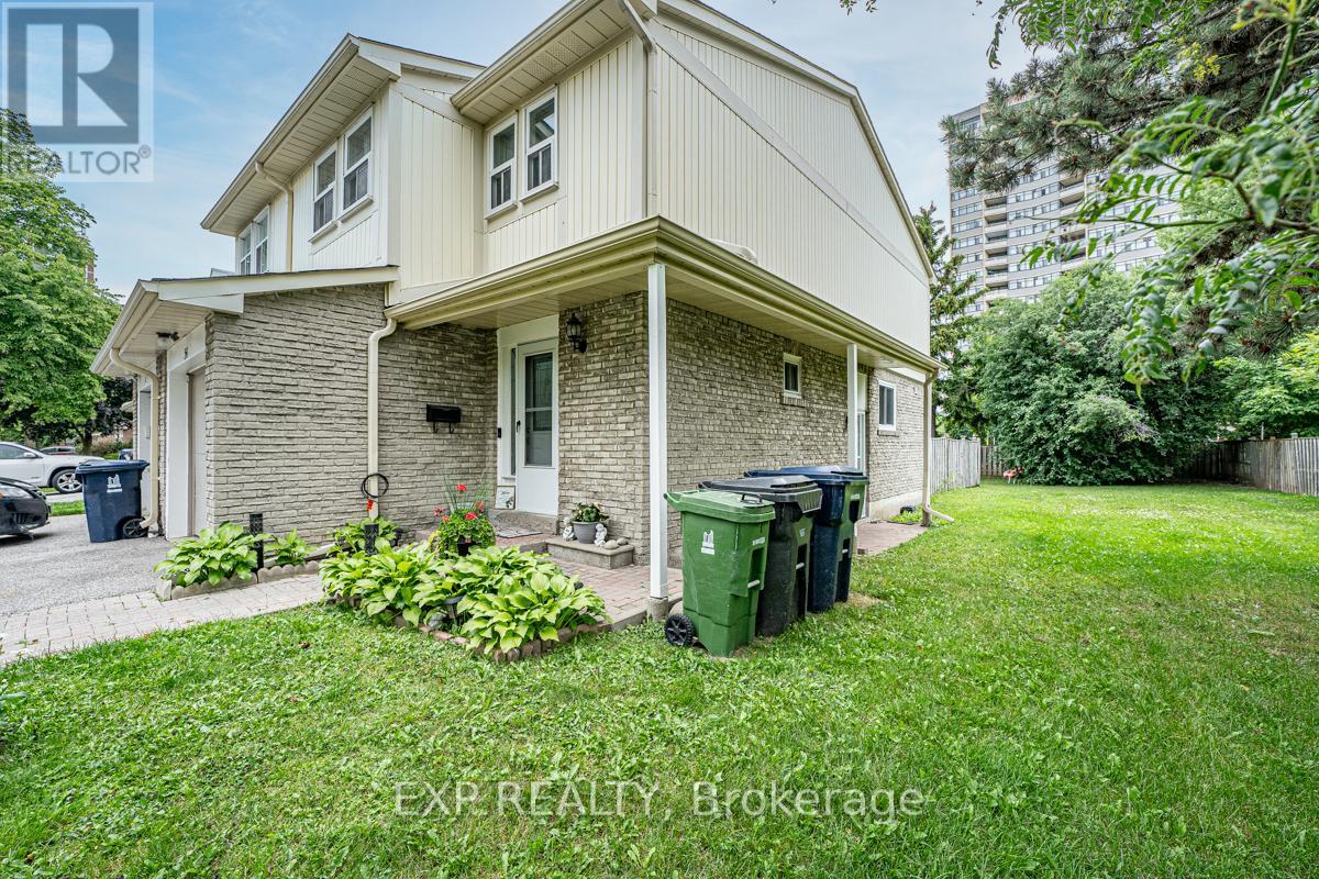 54 - 1290 Bridletowne Circle, Toronto (L'amoreaux), Ontario  M1W 2V4 - Photo 4 - E9271933