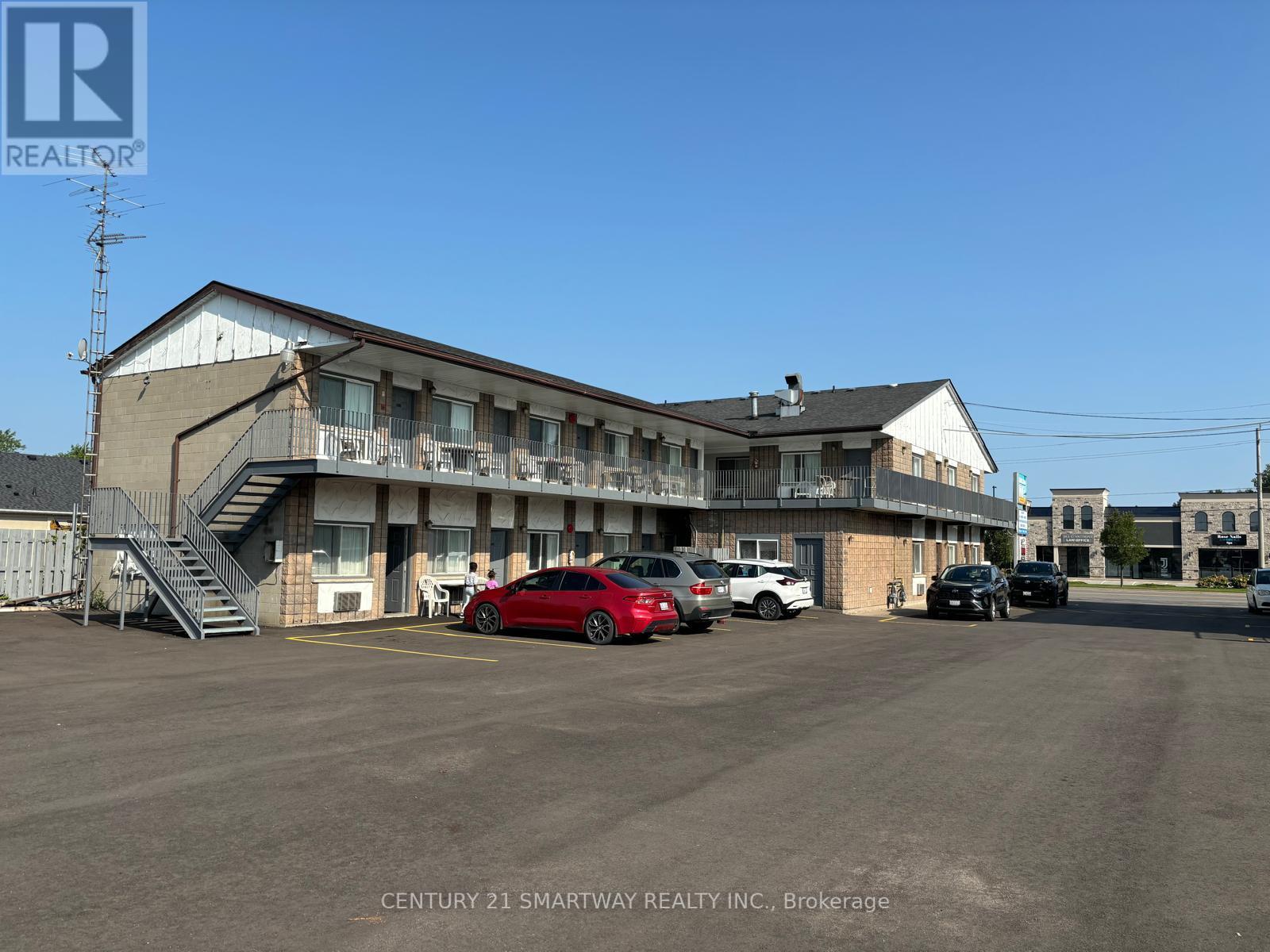 8674 Lundy's Lane, Niagara Falls, Ontario  L2H 1H4 - Photo 2 - X9272123