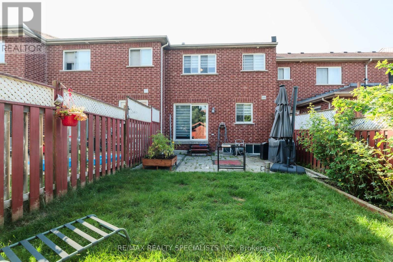 1609 Avonmore Square, Pickering (Town Centre), Ontario  L1V 7H4 - Photo 38 - E9270986