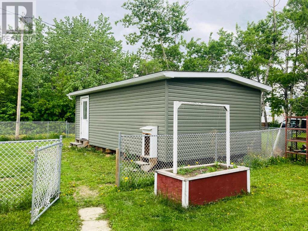 622 Railway Avenue, Green Court, Alberta  T0E 1N0 - Photo 3 - A2152054