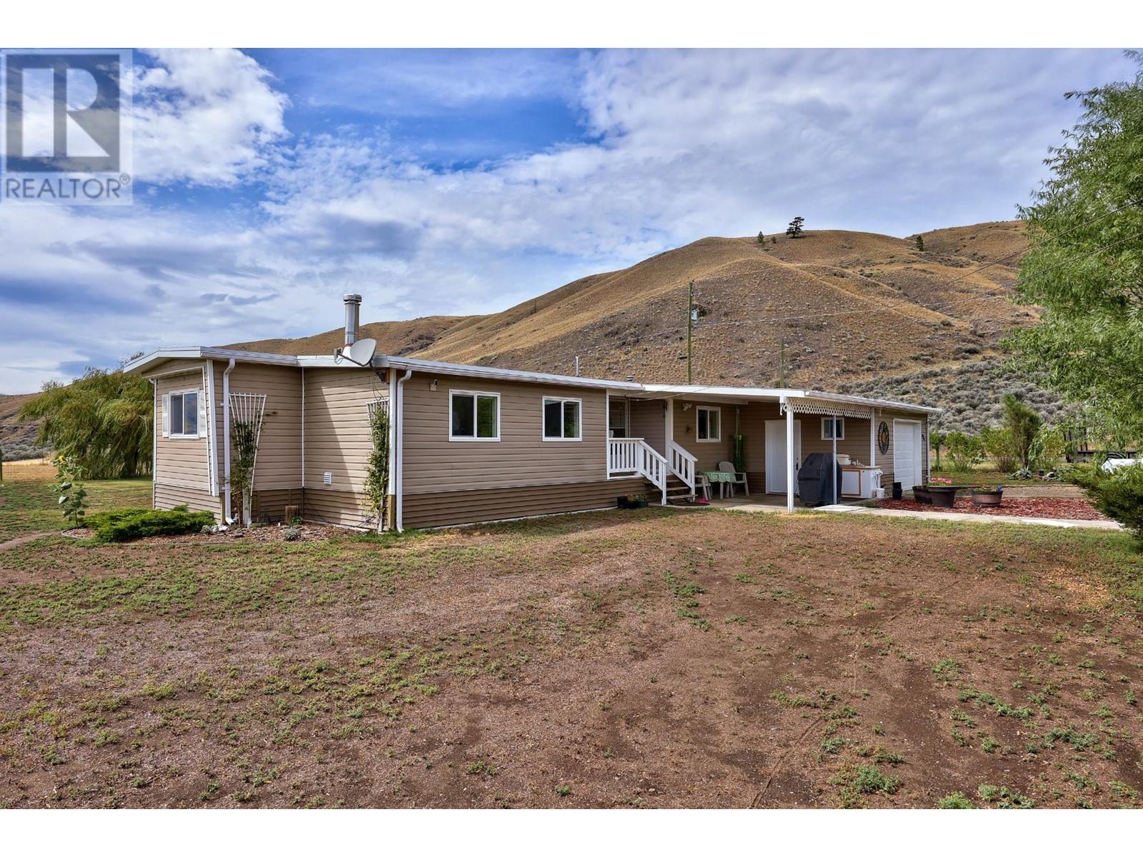 6416 Ashcroft Road, Kamloops, British Columbia   - Photo 3 - 180591