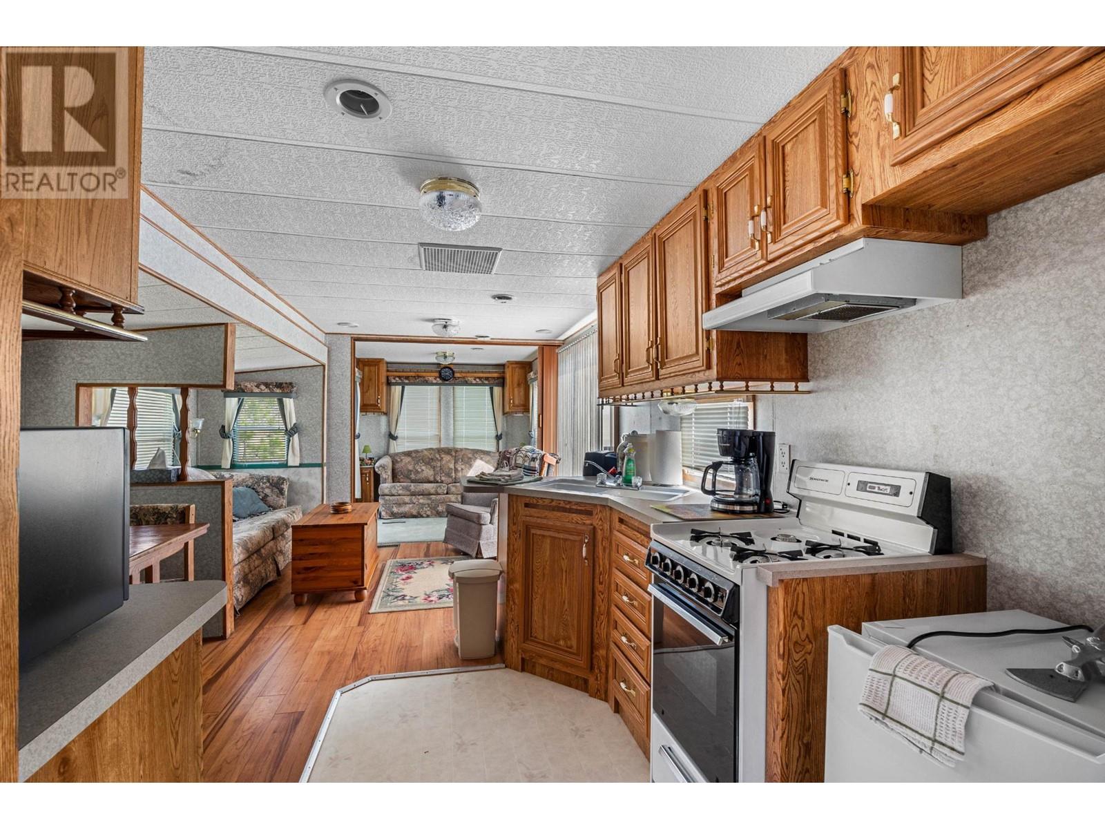 6416 Ashcroft Road, Kamloops, British Columbia   - Photo 36 - 180591