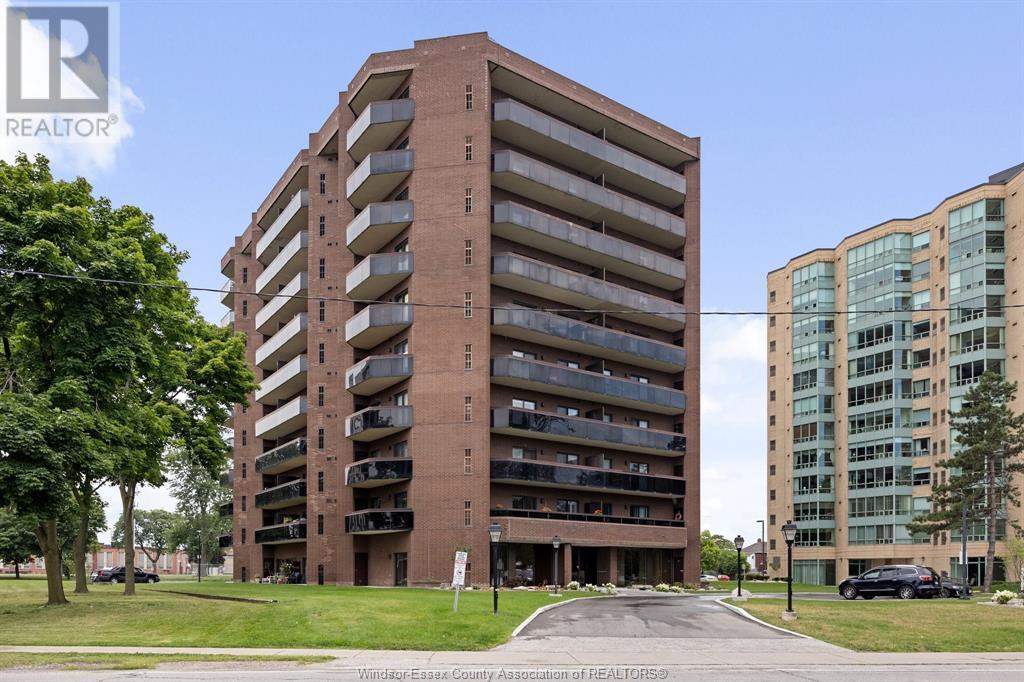 MLS# 24016396: 3663 RIVERSIDE DRIVE East Unit# 204, Windsor, Canada