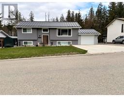 2131 23 Avenue, salmon arm, British Columbia