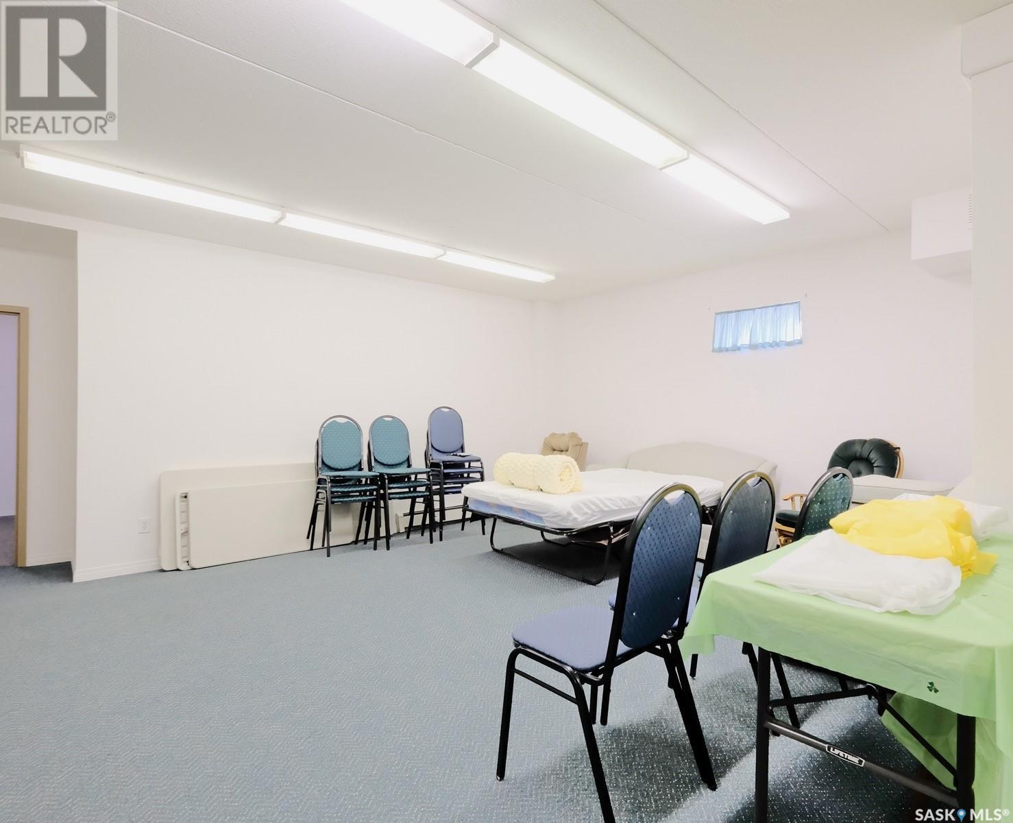 202 212 3rd Avenue E, Rosetown, Saskatchewan  S0L 2V0 - Photo 42 - SK981877