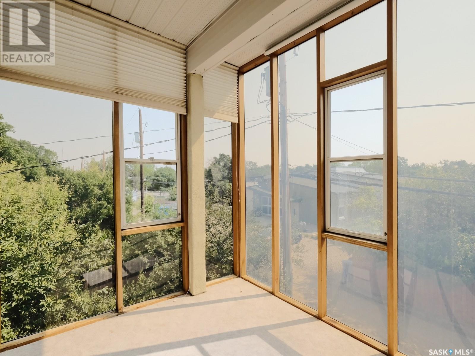 202 212 3rd Avenue E, Rosetown, Saskatchewan  S0L 2V0 - Photo 8 - SK981877