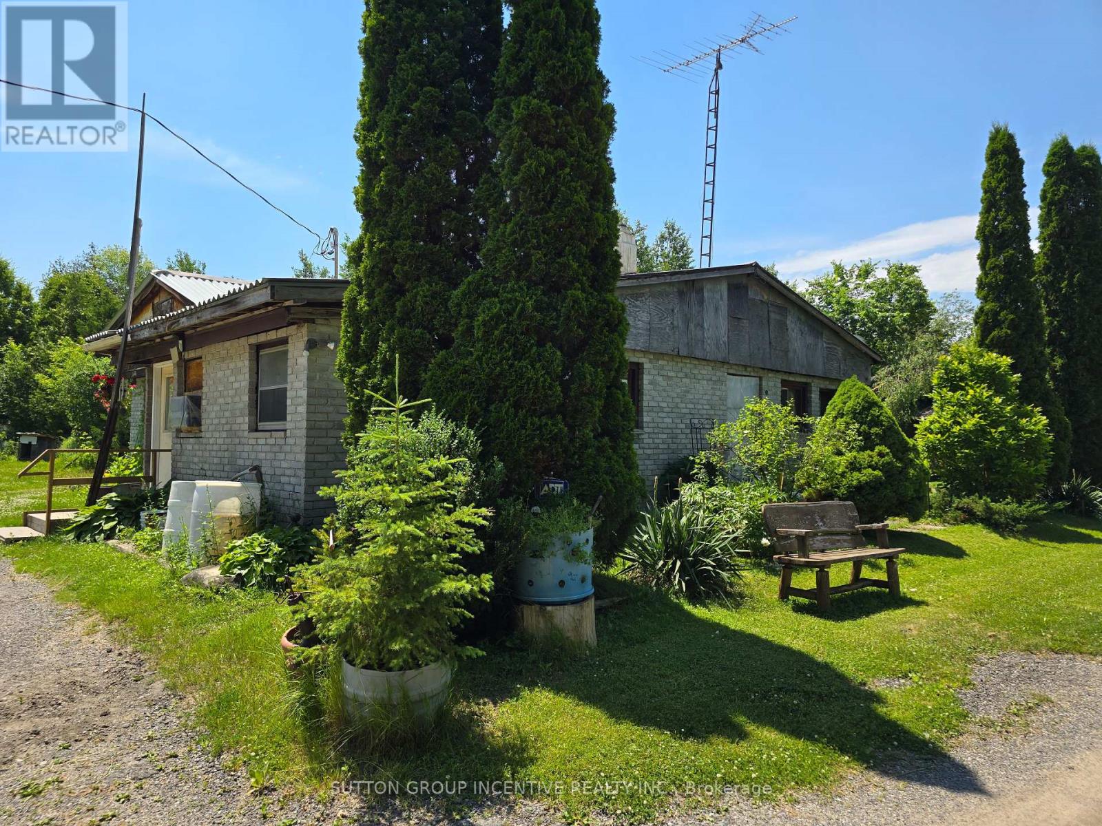 21852 East Town Line, East Gwillimbury, Ontario  L0E 1T0 - Photo 2 - N9279260