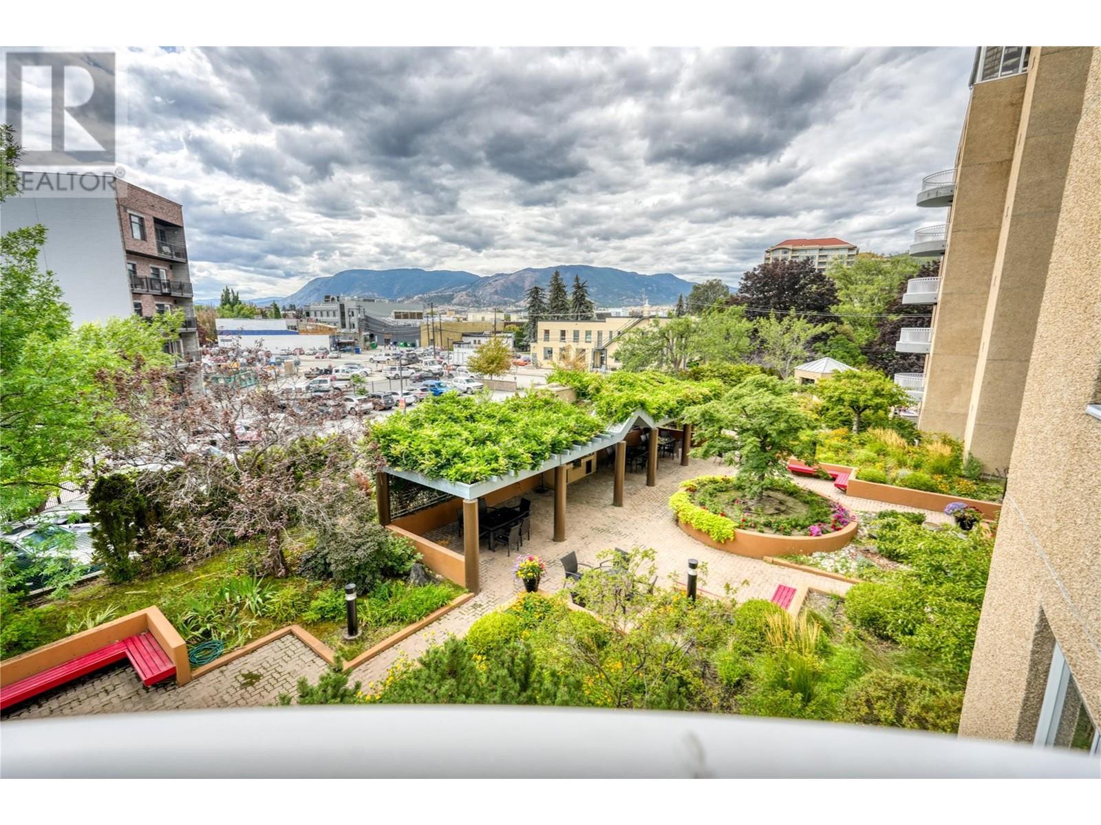 86 LAKESHORE Drive Unit# 304 Penticton